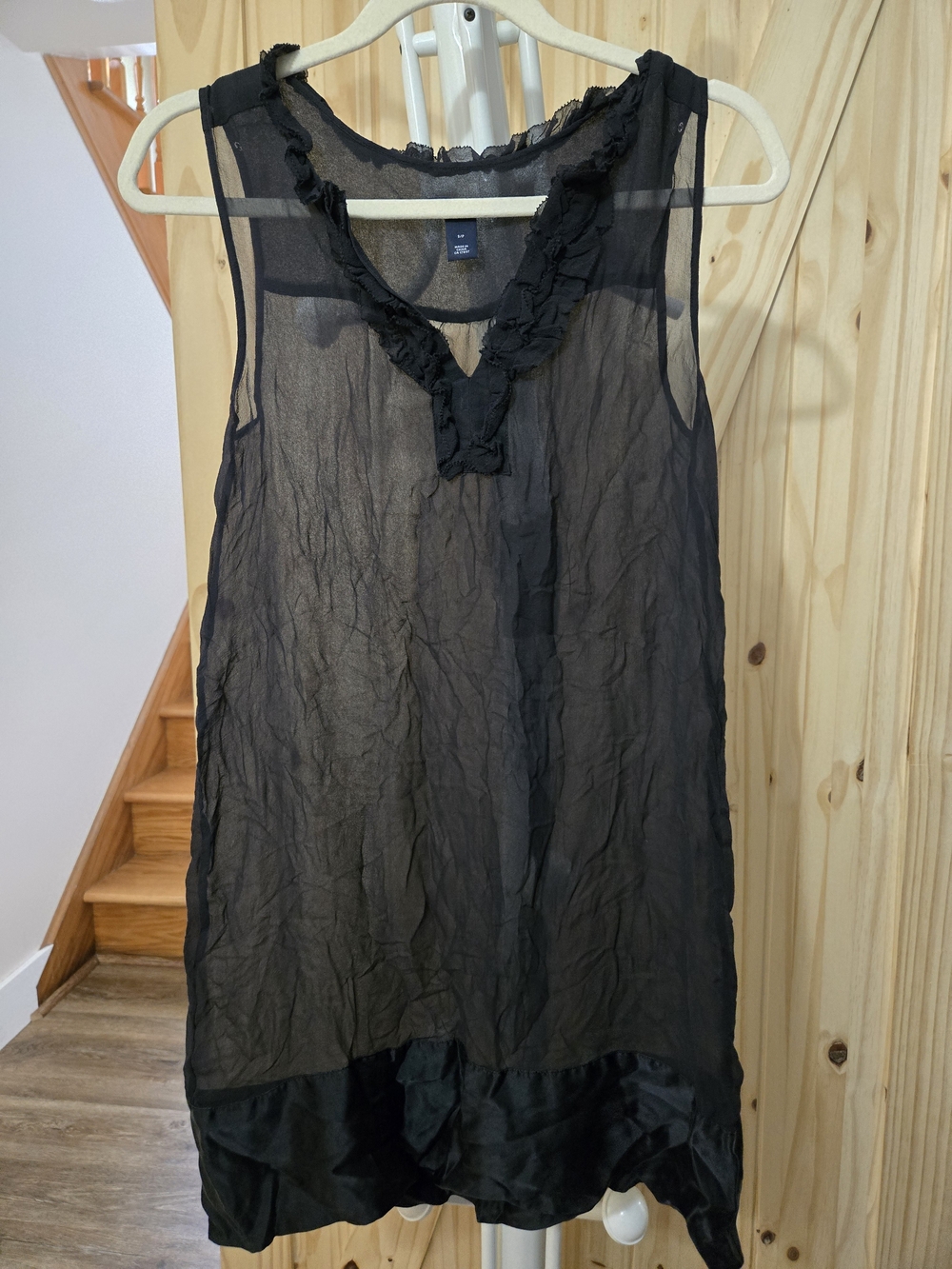 GAP Black Sheer Ruffle V-Neck Sleeveless Camisole